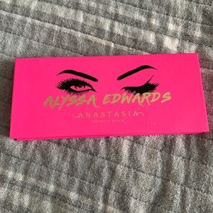 Anastasia Beverly Hills Alyssa Edwards Palette